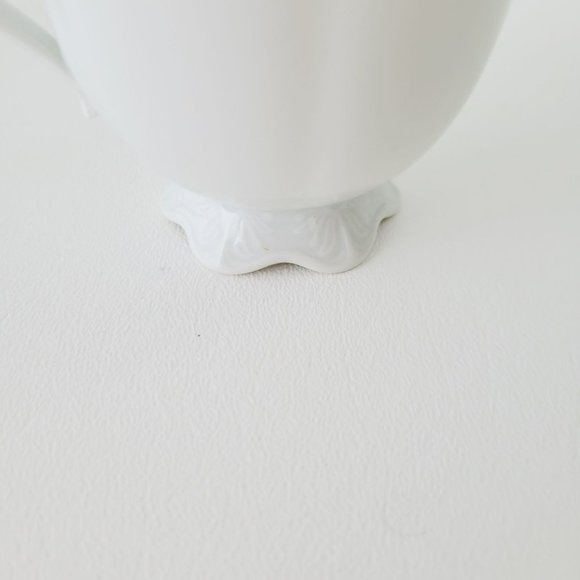 Hutschenreuther Viktoria Hand-Painted Teacup/Saucer, Rare Elegant German Teacup - Picture 8 of 12